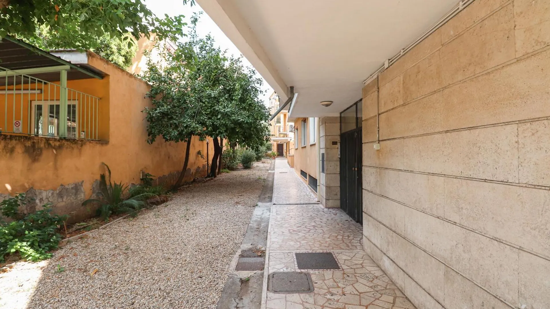 Casilina 403 Spacious Apartment 3Bdr And 3 Bath Rome Italy