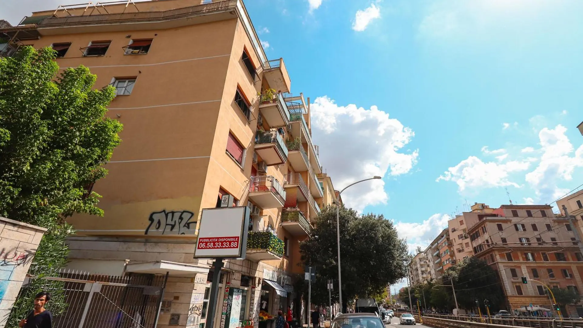 Casilina 403 Spacious Apartment 3Bdr And 3 Bath Rome