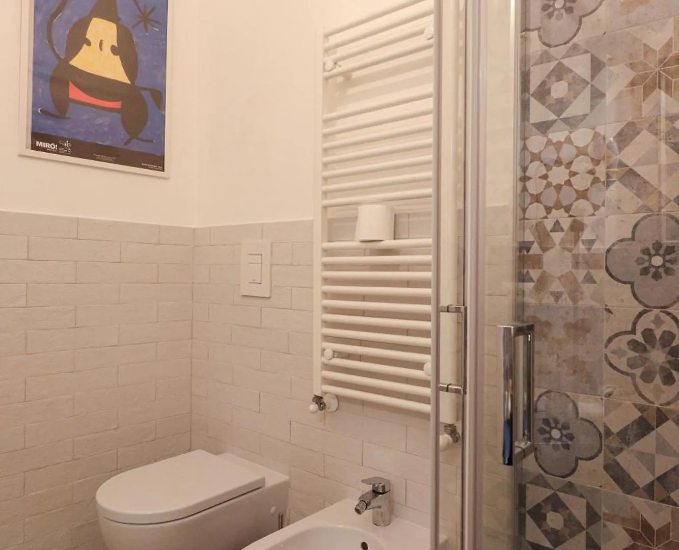 Casilina 403 Spacious Apartment 3Bdr And 3 Bath Rome 0*,